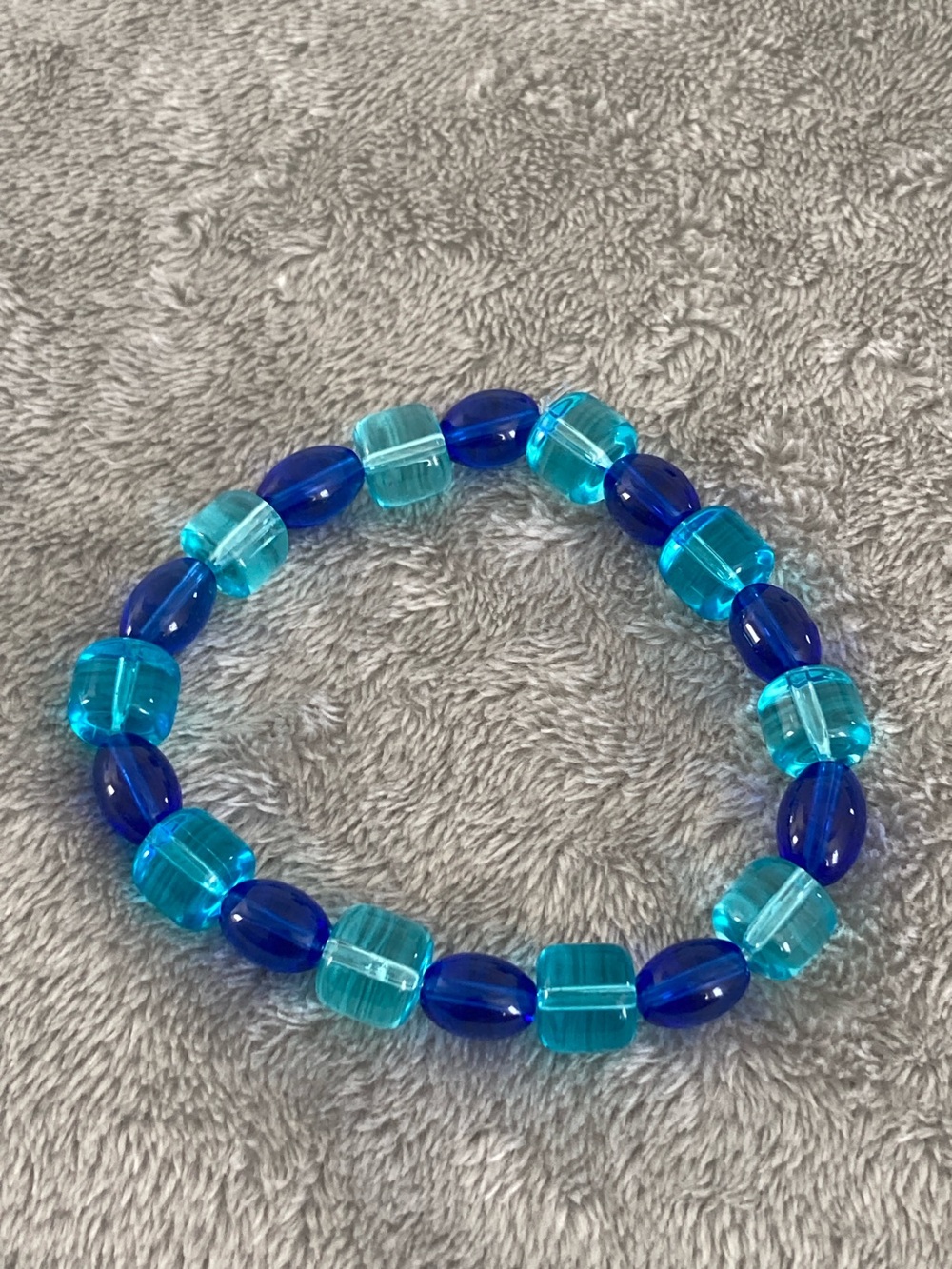 Shades of blue glass bead bracelet
